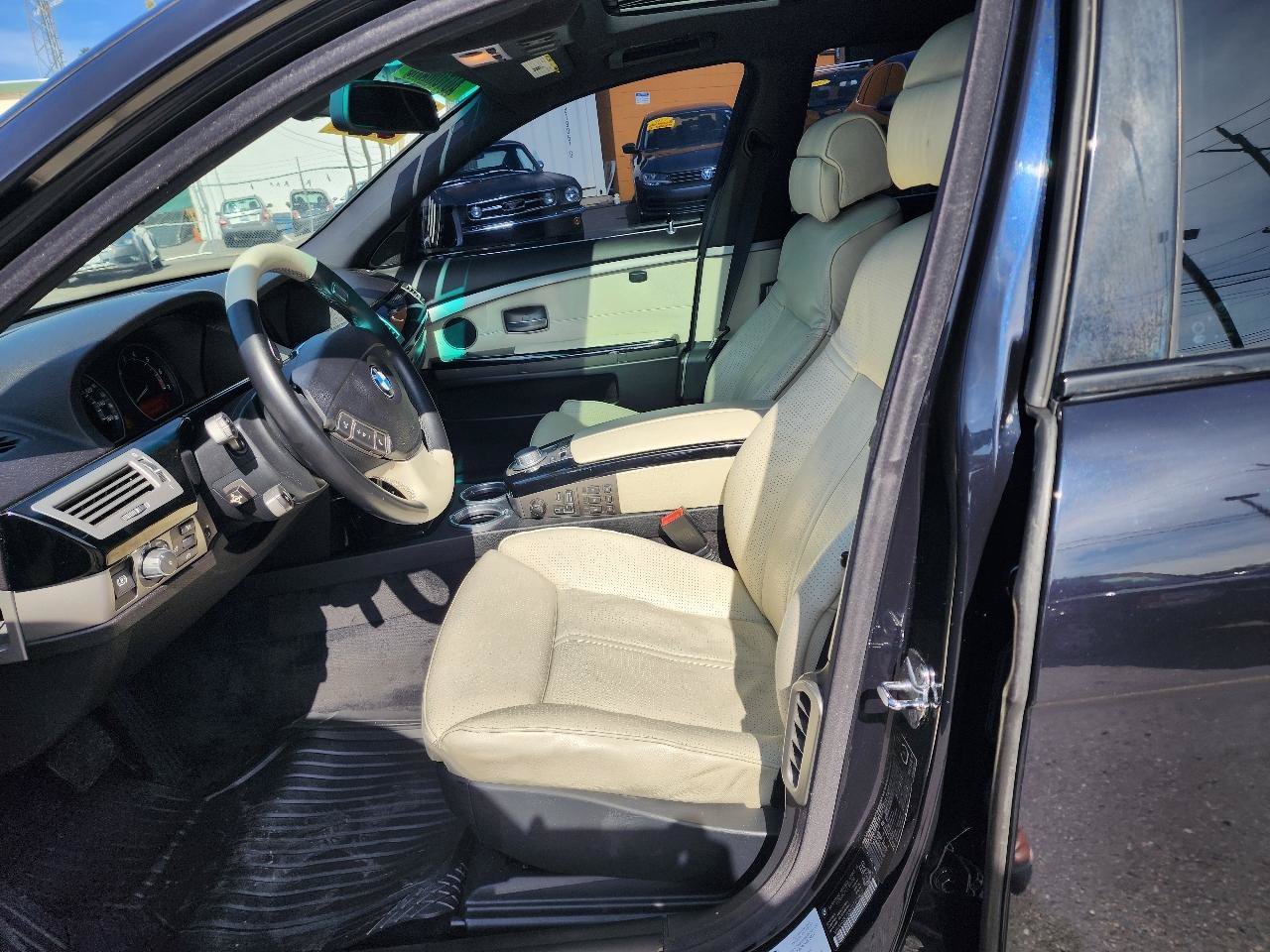 Used 2006 BMW 750Li RWD image 14