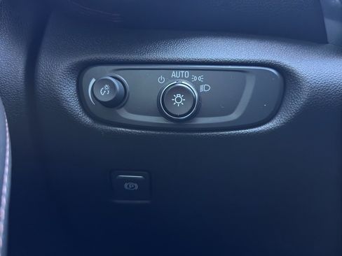 Used 2023 Chevrolet Blazer Premier w/ Enhanced Convenience Package image 21