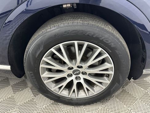 Used 2024 Genesis GV80 2.5T AWD/4WD image 14