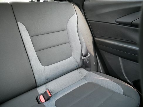 Used 2023 Chevrolet TrailBlazer LS AWD/4WD image 14