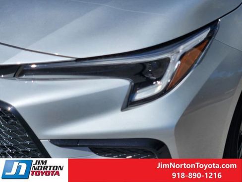 Used 2024 Toyota Corolla SE image 11