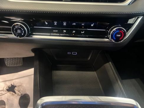 Certified 2025 Chevrolet Equinox LT AWD/4WD image 19