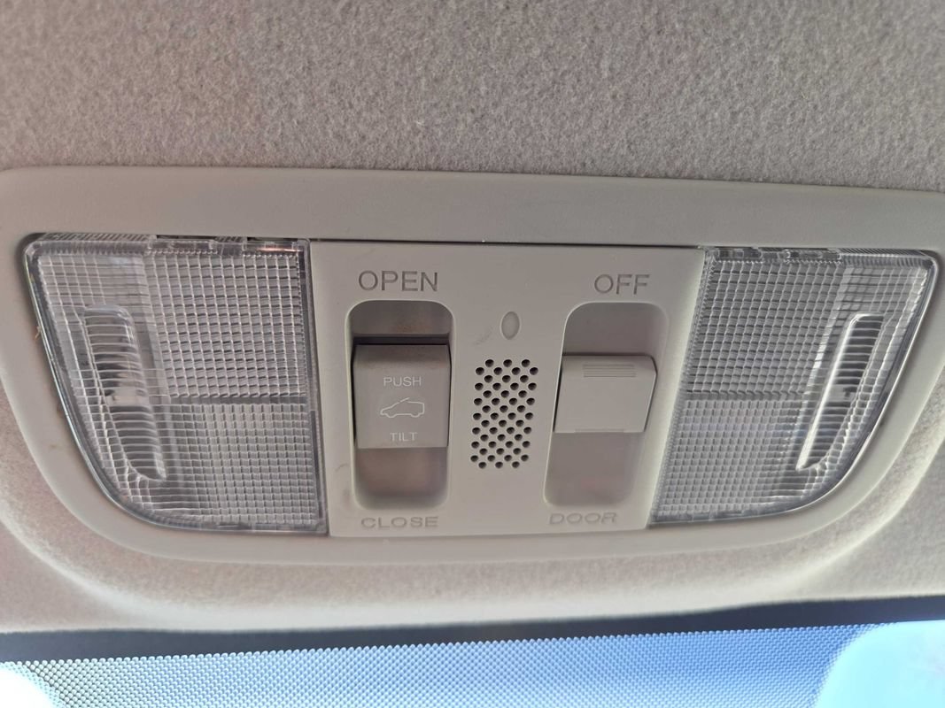 Used 2015 Honda Fit EX image 22