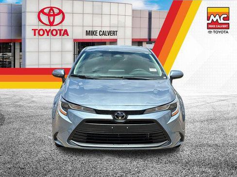 Certified 2025 Toyota Corolla LE FWD image 8