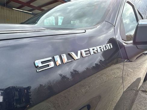 Used 2023 Chevrolet Silverado 1500 LT AWD/4WD image 31