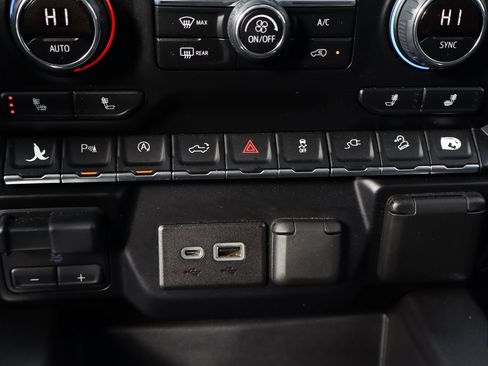 Used 2019 Chevrolet Silverado 1500 LT Trail Boss image 41