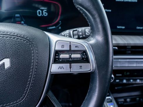 Used 2024 Kia Telluride EX w/ EX Captain's Chair Package FWD image 33