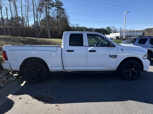 Used 2019 RAM 1500 Express w/ Express Value Package image 11