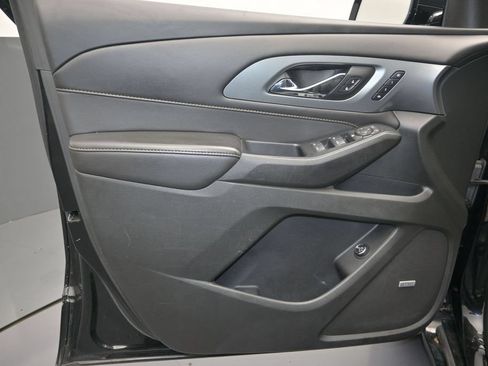 Used 2020 Chevrolet Traverse Premier w/ Redline Edition FWD image 12