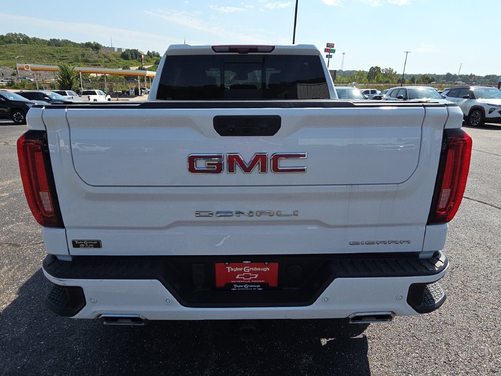Used 2022 GMC Sierra 1500 Denali w/ Technology Package AWD/4WD image 7