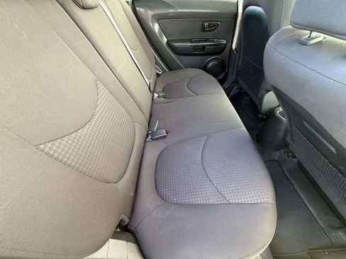 Used 2012 Kia Soul FWD image 33