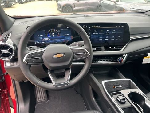 New 2026 Chevrolet Equinox LT AWD/4WD image 14
