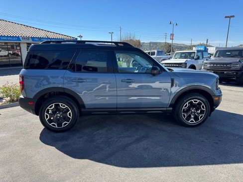Used 2025 Ford Bronco Sport Outer Banks w/ Outer Banks Tech Package+ image 2