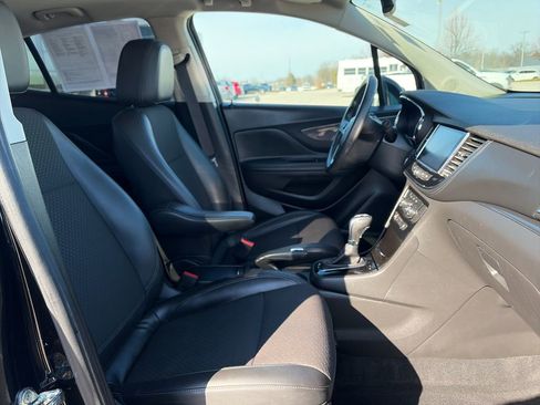 Used 2018 Buick Encore Preferred image 11