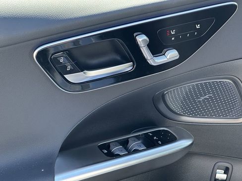 New 2026 Mercedes-Benz C 300 4MATIC Sedan image 12