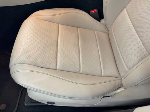 Used 2022 Mercedes-Benz GLE 350 4MATIC image 16