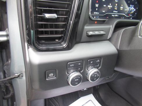 Used 2024 GMC Sierra 2500 AT4 w/ AT4 Premium Plus Package AWD/4WD image 26