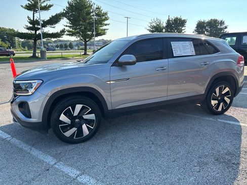 Used 2026 Volkswagen Atlas Cross Sport SE AWD/4WD image 15