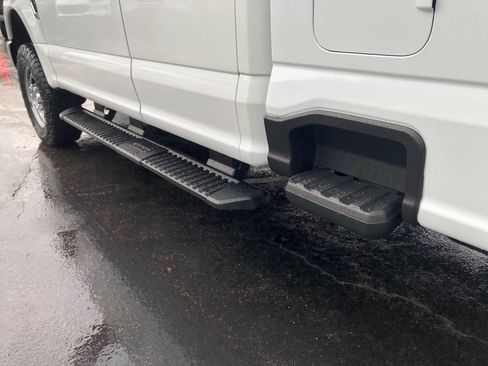 Used 2018 Ford F250 XL w/ Power Equipment Group AWD/4WD image 14