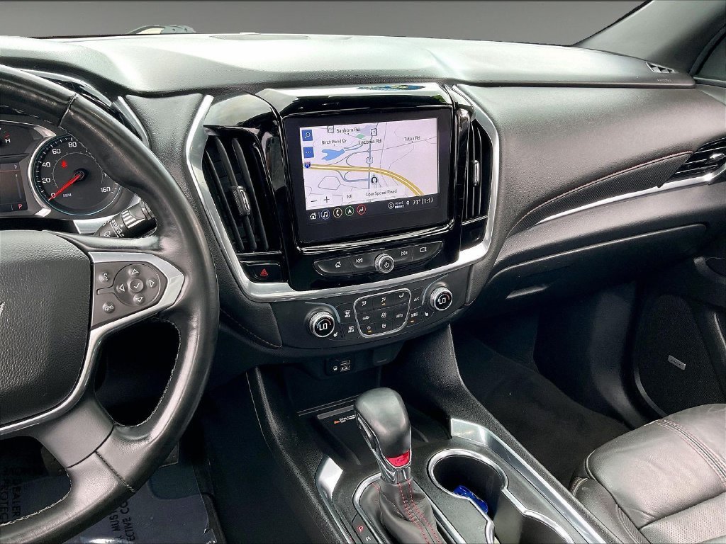 Used 2023 Chevrolet Traverse RS AWD/4WD image 18