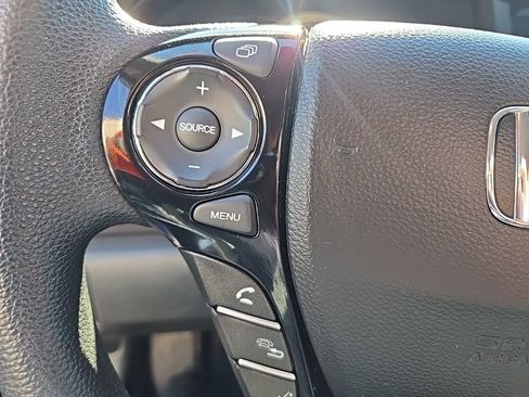 Used 2016 Honda Accord EX image 9