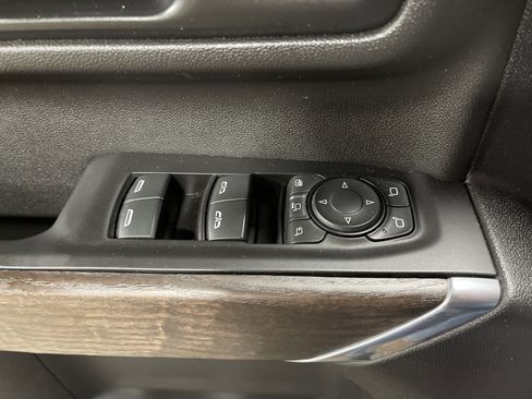 Used 2021 GMC Sierra 2500 Denali w/ Denali Ultimate Package image 12