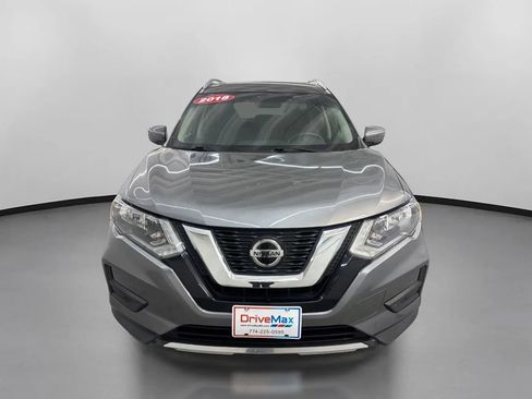Used 2018 Nissan Rogue SV AWD/4WD image 2