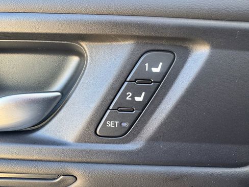 Used 2025 Honda Accord Touring image 10