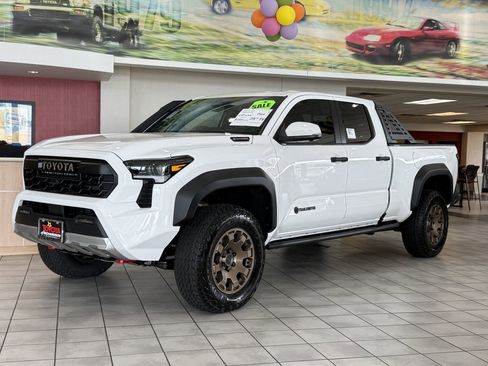 New 2026 Toyota Tacoma Trailhunter AWD/4WD image 4