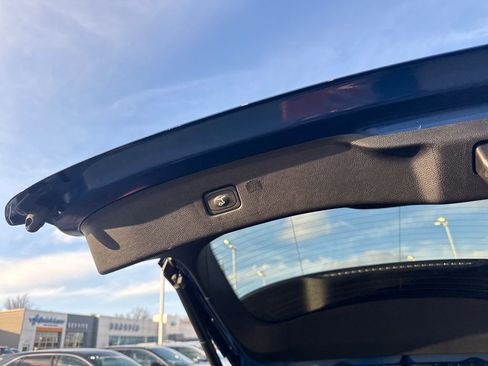 Used 2024 Ford Edge SEL w/ Convenience Package image 13