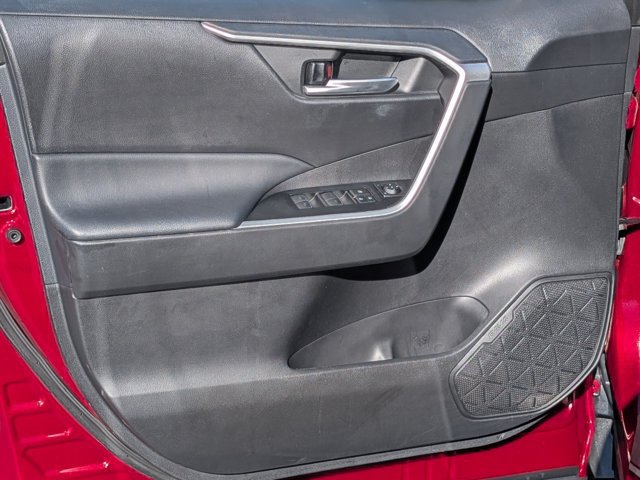 Used 2023 Toyota RAV4 XLE w/ Convenience Package FWD image 10