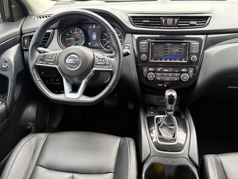 Certified 2022 Nissan Rogue Sport SL AWD/4WD image 15