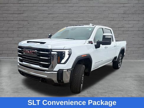 Used 2026 GMC Sierra 2500 SLT w/ SLT Convenience Package AWD/4WD image 3