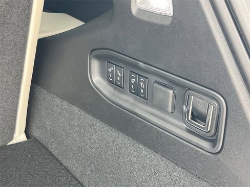 New 2026 Cadillac Vistiq Sport image 32