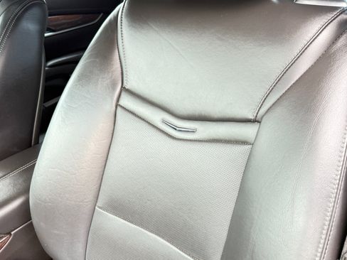 Used 2013 Cadillac XTS Premium image 15