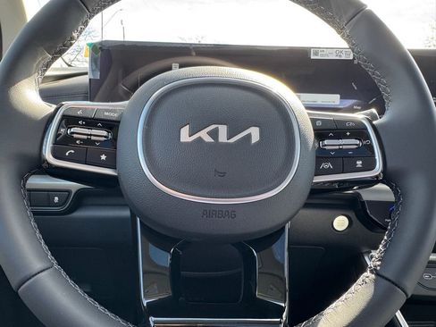 New 2026 Kia Carnival SX image 14