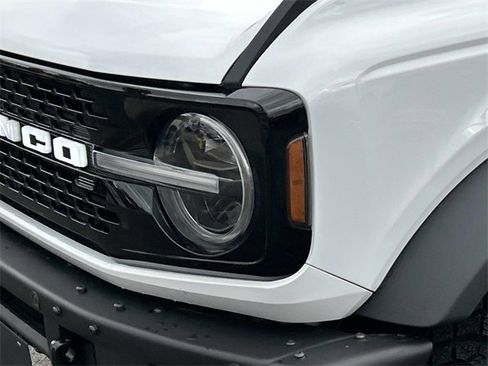 Used 2022 Ford Bronco Wildtrak image 9