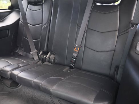 Used 2018 Cadillac Escalade Platinum AWD/4WD image 22