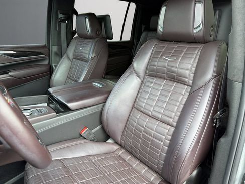 Certified 2024 Cadillac Escalade ESV Sport Platinum w/ LPO, ONYX Package RWD image 13