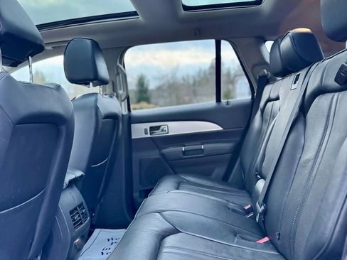 Used 2012 Lincoln MKX AWD image 9