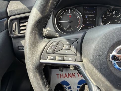 Used 2020 Nissan Rogue SV AWD/4WD image 29