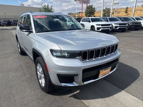 Certified 2022 Jeep Grand Cherokee L Limited AWD/4WD image 8