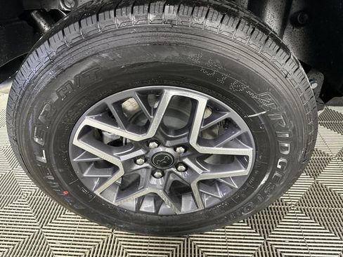 New 2026 Jeep Wrangler Unlimited Sahara AWD/4WD image 9