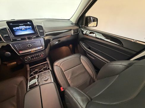 Used 2018 Mercedes-Benz GLS 550 4MATIC image 35