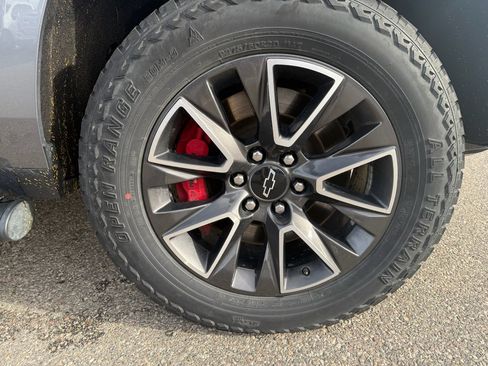 Used 2022 Chevrolet Tahoe Z71 image 25