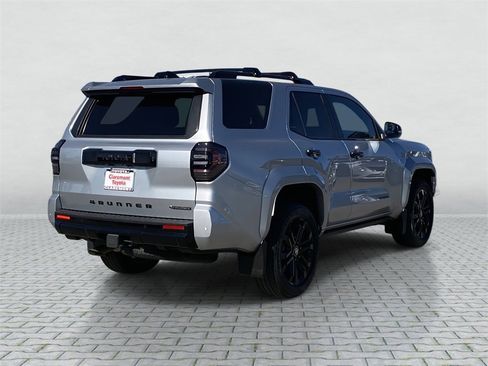 Used 2025 Toyota 4Runner Platinum image 6