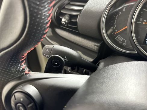 Used 2019 MINI Cooper Clubman S image 15