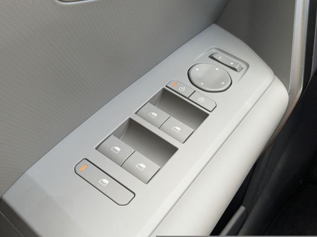 New 2027 Kia Seltos S FWD image 24