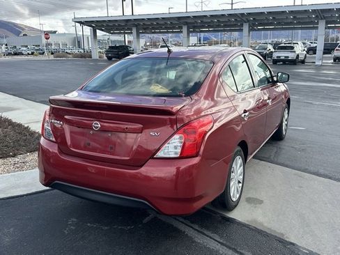 Used 2019 Nissan Versa SV image 6