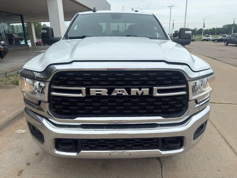 Used 2024 RAM 2500 Big Horn AWD/4WD image 3